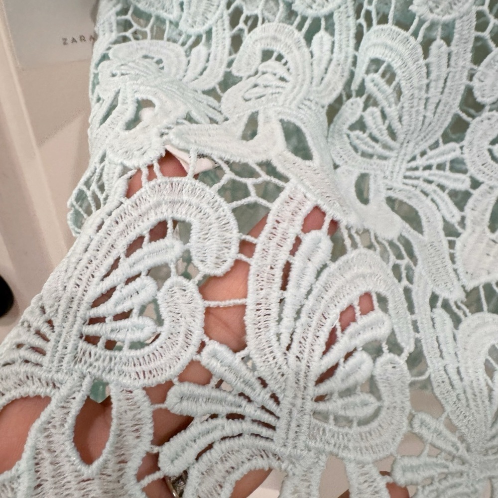 BNWT Zara Trafaluc Light Sea Green Cutwork top small STUNNING - Picture 7 of 7